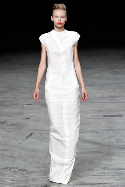 Look 1